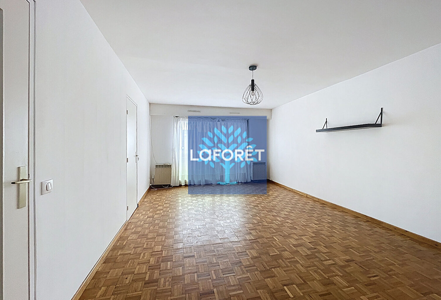 VALENCIENNES CENTRE VILLE Appartement de Type 3 de 74,36 m2, très lumineux avec stationnement privatif et sécurisé — photo 1