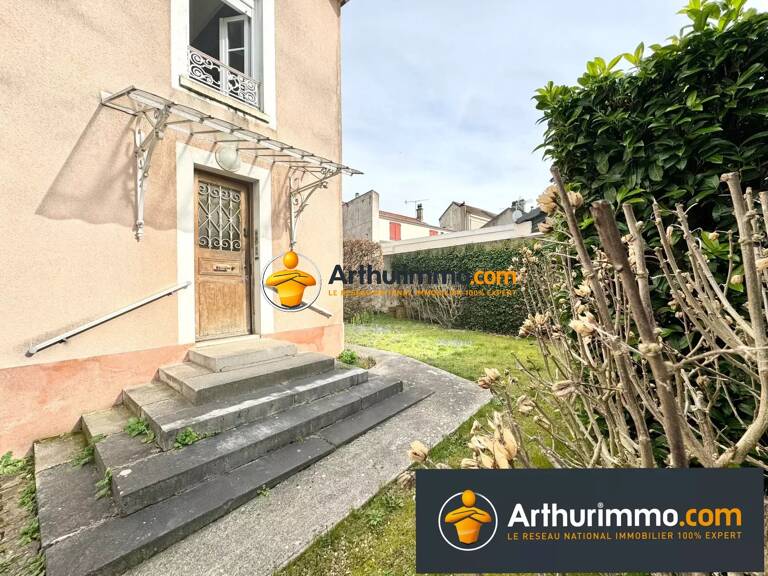 Murs PRO 65m² Coulommiers centre. DPE : D — photo 1