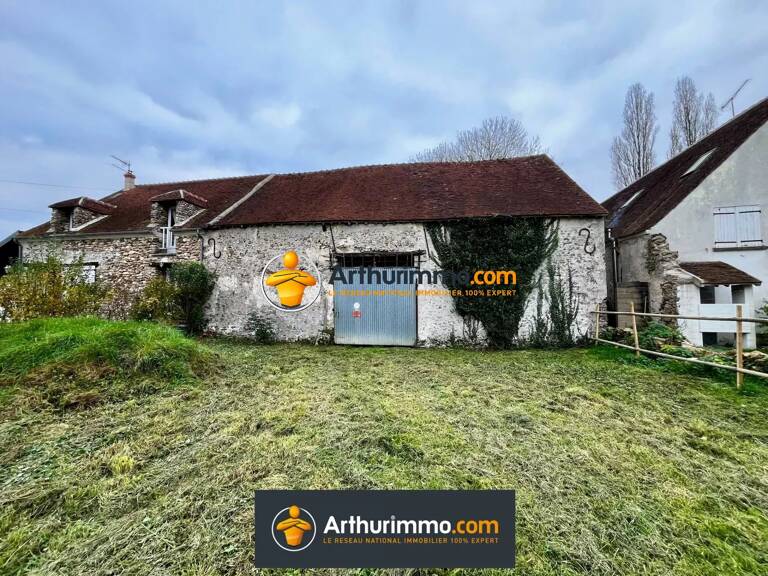 Grange 118m², Terrain 875m² à Bellot — photo 1