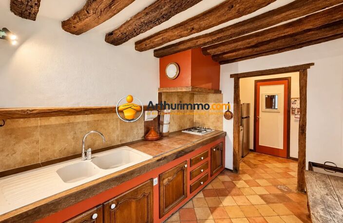 Maison T8 - 280 m² - 5 chambres - Terrain 1219m² - Piscine - DPE : D — photo 5