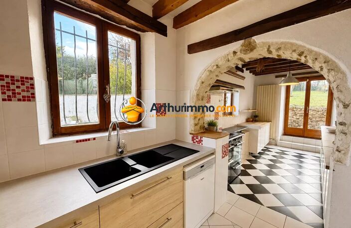 Maison briarde T8  252 m²  Terrain : 1135 M²  Piscine  Chauffée DPE : C — photo 4