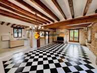 Maison Briard T8  252 m²  Terrain 1135 M²  Piscine  DPE : C — photo 2