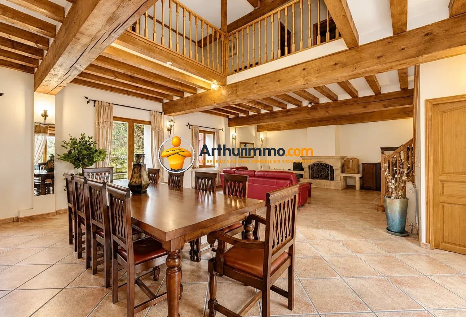 Corps de Ferme rénové d'environ 310 m² avec dépendance d'environ 80 m² — photo 1