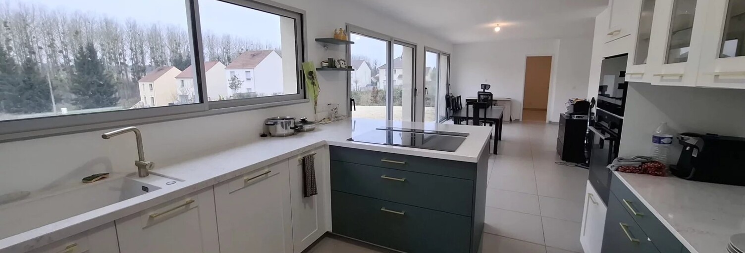 Maison 10 Pièces 184 m² à vendre à Crécy-la-Chapelle (77580)