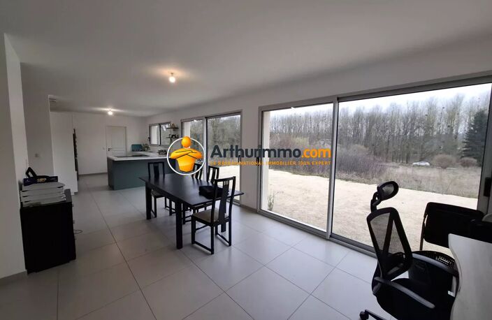 PAVILLON TRADITIONNEL AVEC GARAGE ,TERRAIN 1694 m² — photo 5