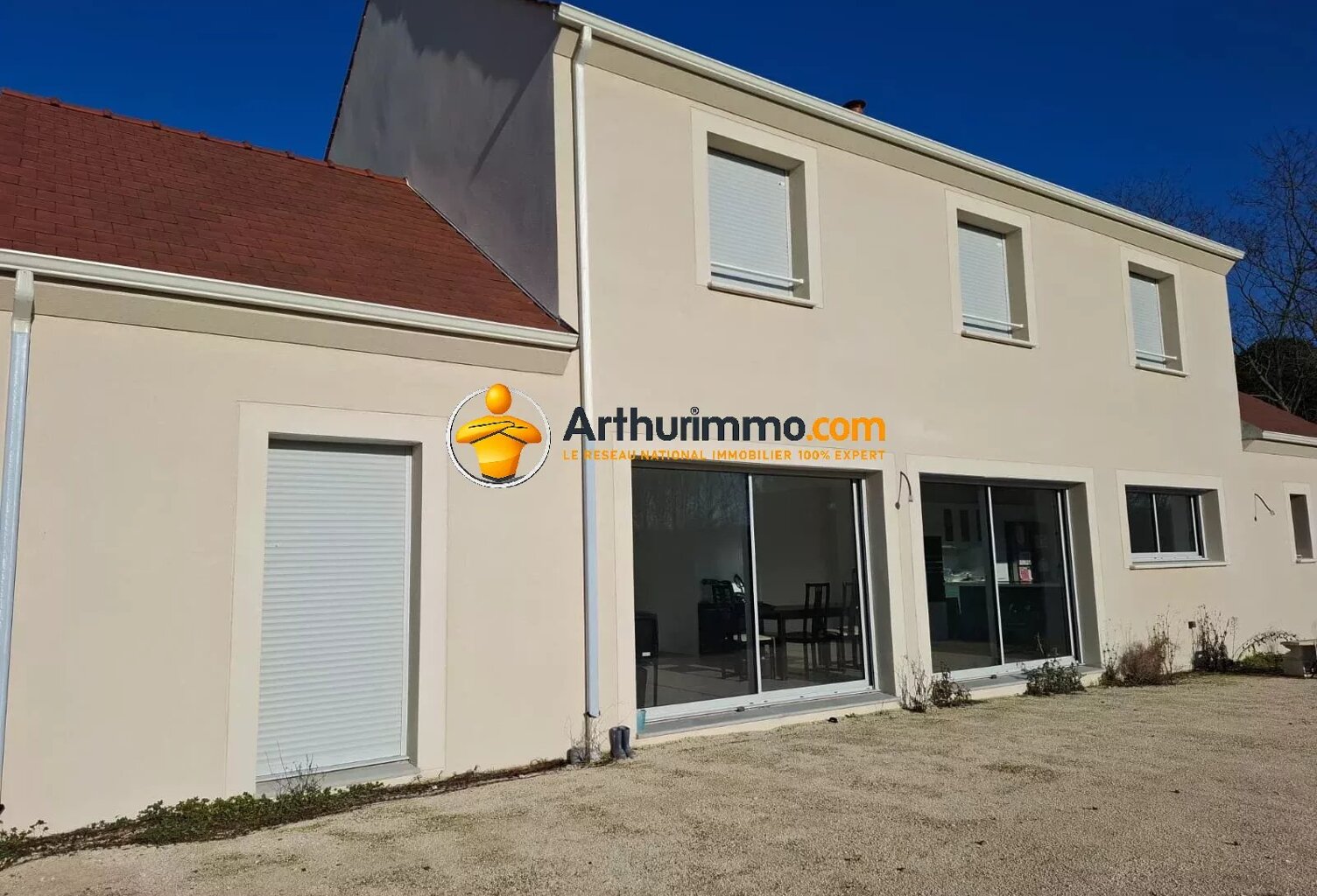 PAVILLON TRADITIONNEL AVEC GARAGE ,TERRAIN 1694 m² — photo 1