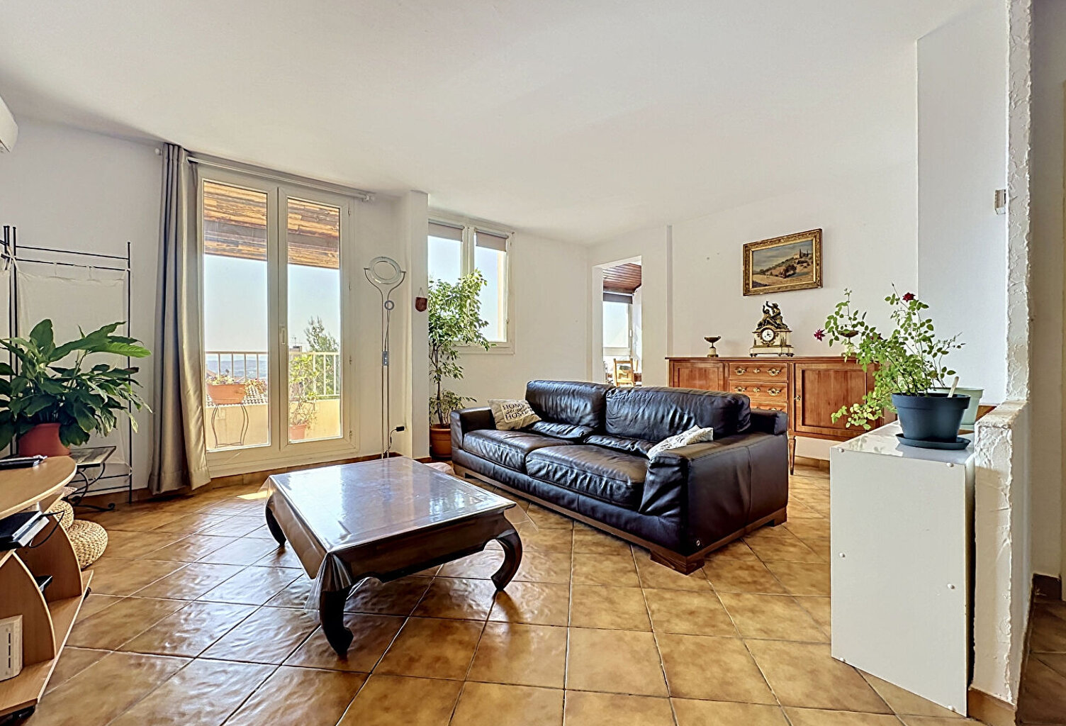 Appartement 5 pièces 112 m² Dernier Étage à Vendre à la Batarelle Marseille — photo 1