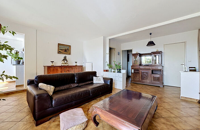 Appartement 5 pièces 112 m² Dernier Étage à Vendre à la Batarelle Marseille — photo 2