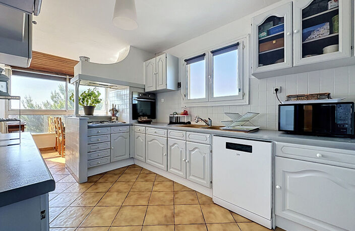 Appartement 5 pièces 112 m² Dernier Étage à Vendre à la Batarelle Marseille — photo 3