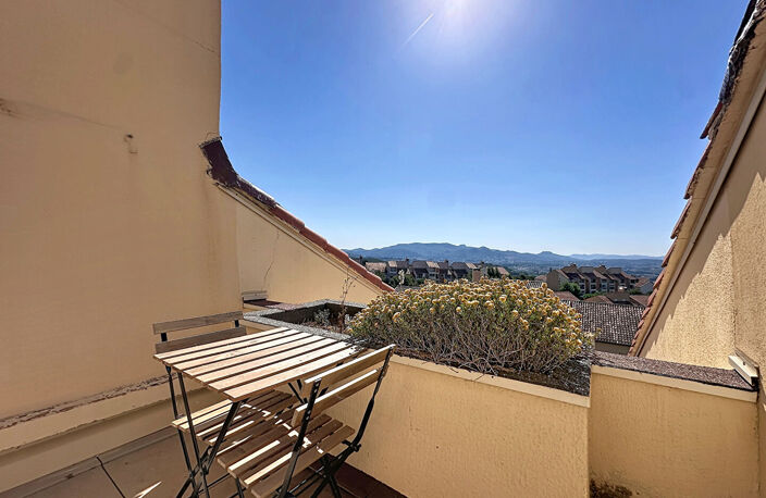 Appartement 5 pièces 112 m² Dernier Étage à Vendre à la Batarelle Marseille — photo 4