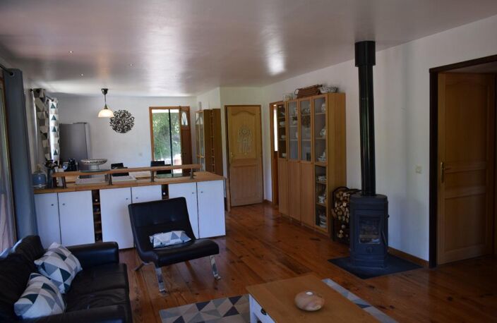 Villa — photo 4