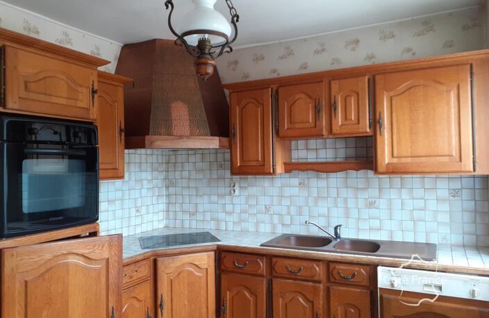 Maison 4 pièces avec dépendances dans village calme — photo 5