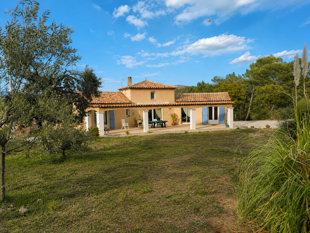 Villa de plain pied au calme — photo du bien