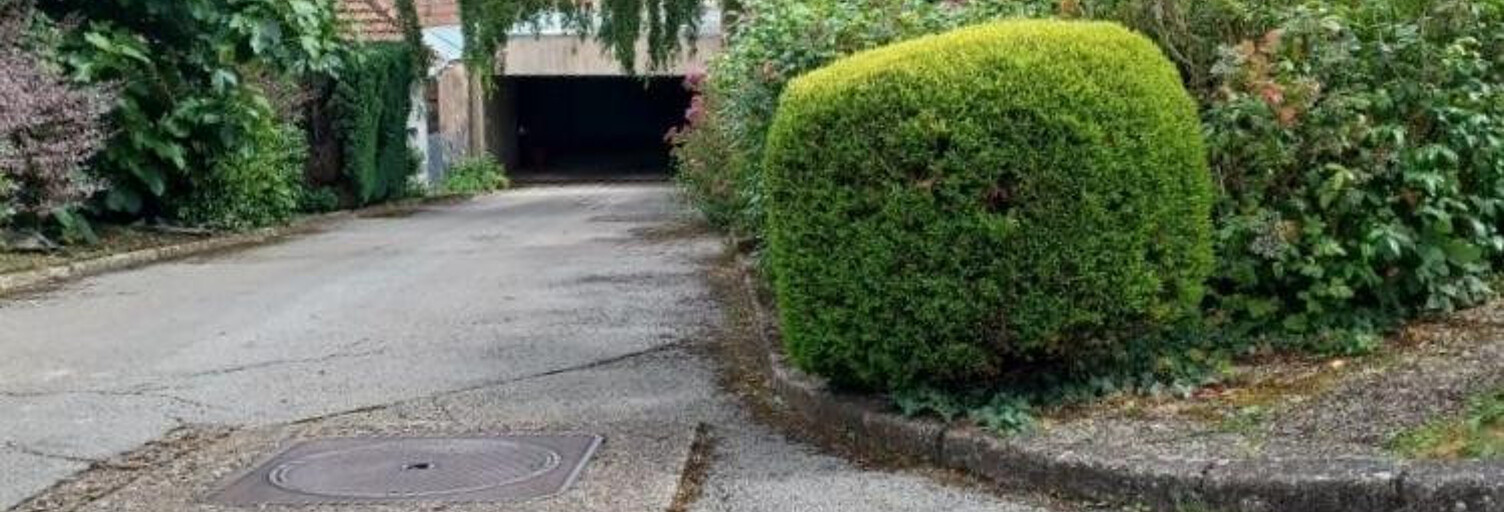 Garage  14 m² à louer à Besançon (25000)