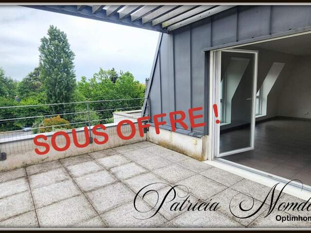 Dernier étage avec ascenseur et superbe terrasse T3 JURANCON (64) — photo du bien