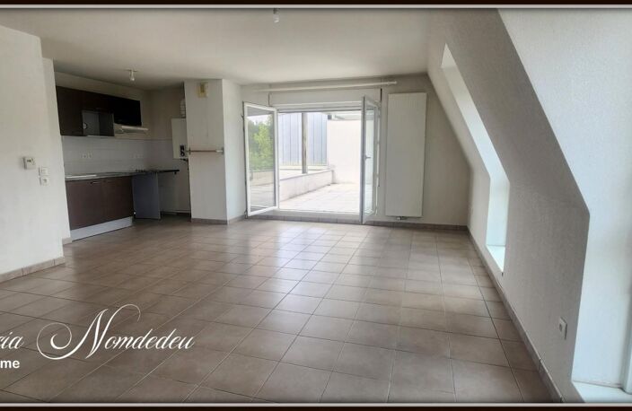 Dernier étage avec ascenseur et superbe terrasse T3 JURANCON (64) — photo 5