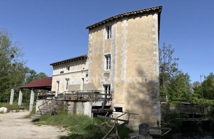 MOULIN D'EXCEPTION SUR LA CHARENTE - JOYAU PATRIMONIAL AUX PORTES D'ANGOULEME - VINDELLE (16) — photo 4