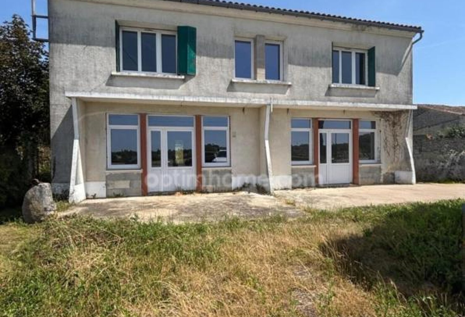 Maison 8 pièces à rénover de 200 m² avec permis accepté pour création de 2 logements – Moulidars (16290) — photo 1