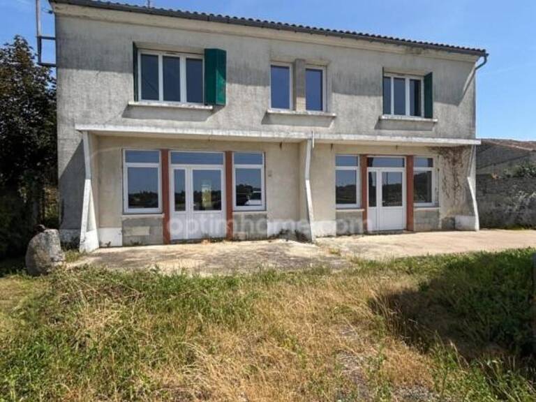 Maison 8 pièces à rénover de 200 m² avec permis accepté pour création de 2 logements – Moulidars (16290) — photo 1