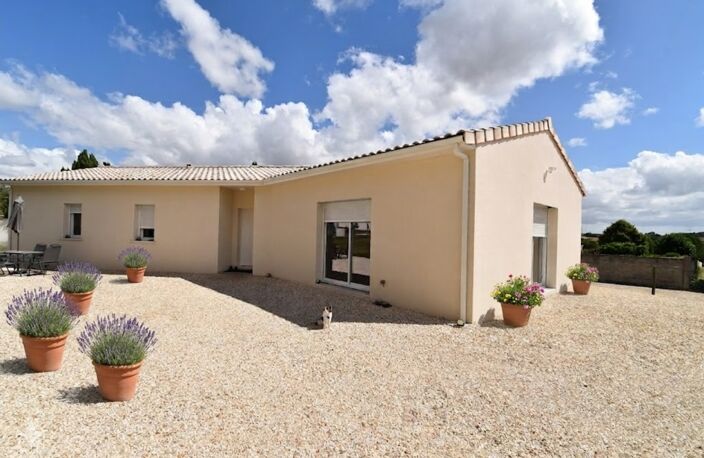 Maison à vendre 4 pièces FLEAC (16) Plain pied, terrain 1000 m2 — photo 4