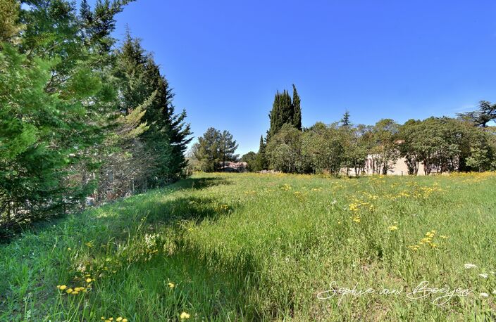 Terrain de 2 846 m² viabilisé à EGUILLES (13) – Vente en totalité ou par lot de 1 423 m² — photo 4