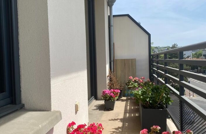 APPARTEMENT 2 PIECES EN DUPLEX NANTERRE (92) — photo 2
