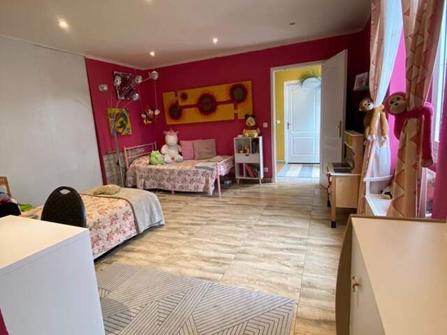 Maison à vendre 7 pièces LAMARQUE PONTACQ (65) — photo du bien