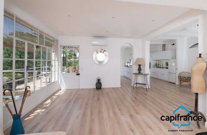 83 Ollioules La Courtine, Maison entierement rénovée avec goût, de 123 m2 (avec un studio) sur 386 m2 stationnement facile — photo 5