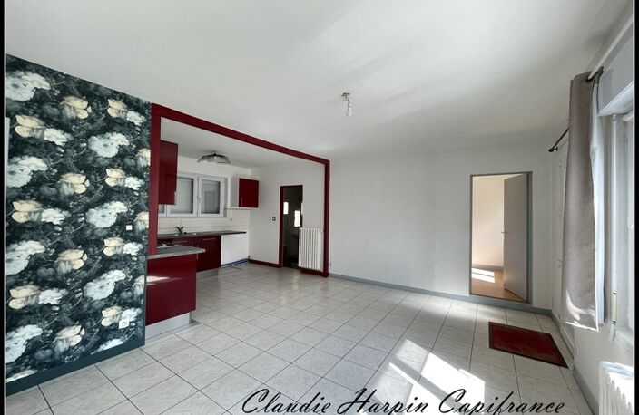 Dpt Deux Sèvres (79), à vendre PARTHENAY maison P4 - 62 m²  - 2 ch - garage - terrain 310 m² — photo 2