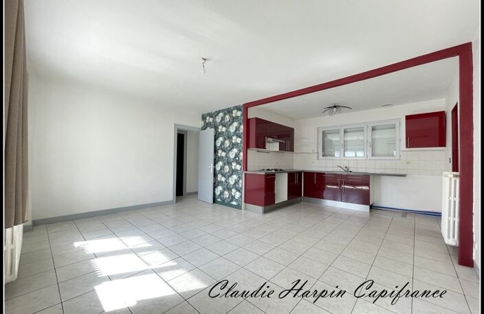 Dpt Deux Sèvres (79), à vendre PARTHENAY maison P4 - 62 m²  - 2 ch - garage - terrain 310 m² — photo 3