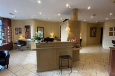 Commerce  223000 €