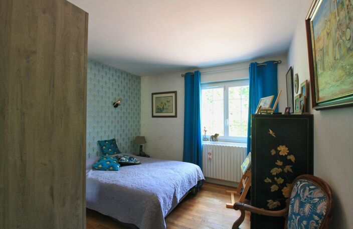 RARE à la vente : maison rénovée de 6 chambres en classe énergétique B, à proximité directe du centre et au calme — photo 3