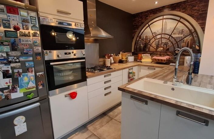 Dpt Aisne (02), à vendre SAINT QUENTIN, Quartier Remicourt,  Maison P6  - Terrain de 245m2 — photo 2