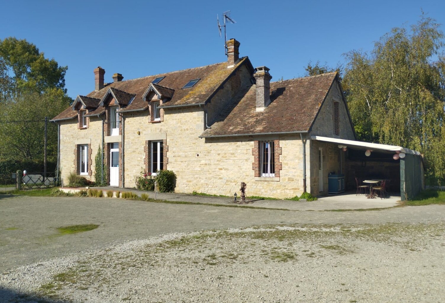 Propriété Corps de Ferme, 3 batisses en pierre, Batiments agricoles, gite & habitation de Qualité, proche LE PERCHE, ALENCON, 2h00 de PARIS, 45 Min LE MANS, 1h CAEN — photo 1