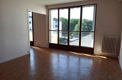 Appartement 4 pièces 770 €