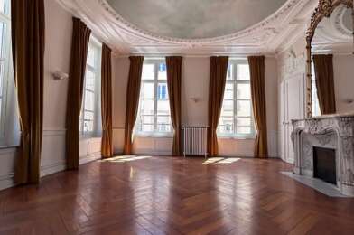 Appartement 5 pièces 1930 €