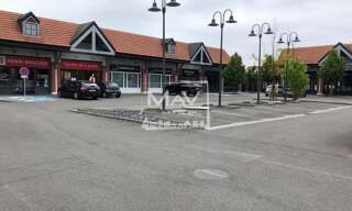 Commerce  60 m² à louer à Villeneuve-d'Ascq (59650)
