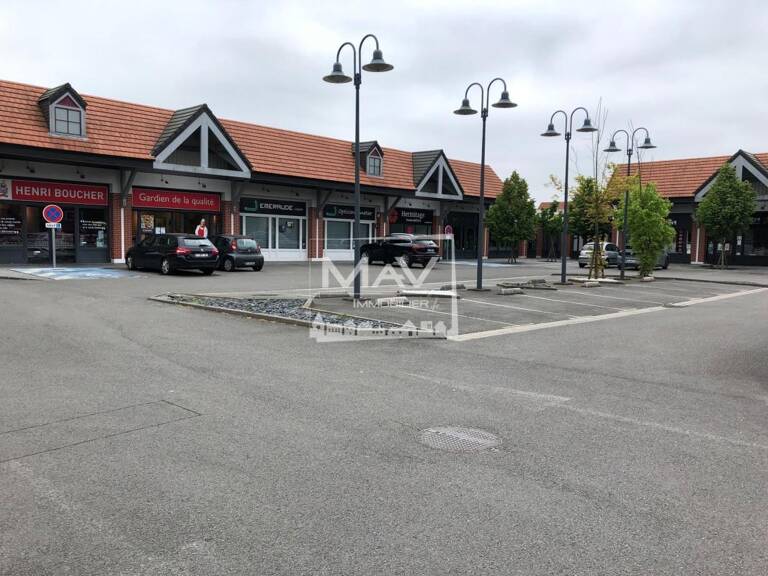 Local commercial — photo 1