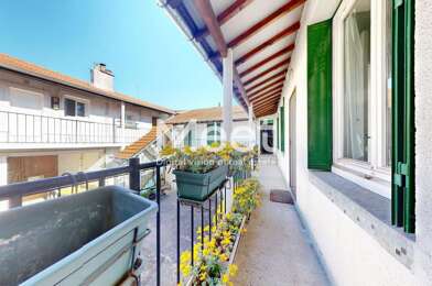 Appartement 3 pièces 275600 €
