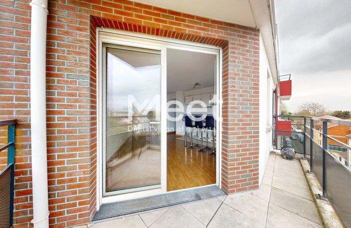 3 PIECES - IMMEUBLE RÉCENT - BALCON - VUE DÉGAGÉE — photo 2