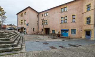 Immeuble  1407 m² à vendre à La Verpillière (38290)