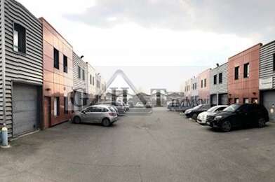Local industriel  3700 €