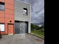 ENTREPÔT / BUREAUX 224 M² Á LOUER — photo 2