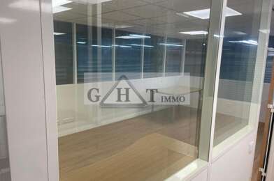 Local industriel  1700 €