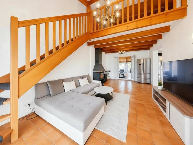 Maison de 6 pièces - 4 chambres de 155 m² à Chéroy — photo 1