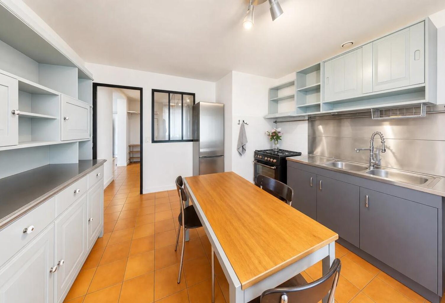 Maison de 6 pièces - 4 chambres de 155 m² à Chéroy — photo 1