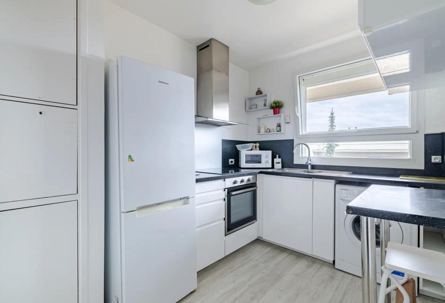 Appartement de 4 pièces de 78 m² Montmorency plein centre avec double Box — photo 1