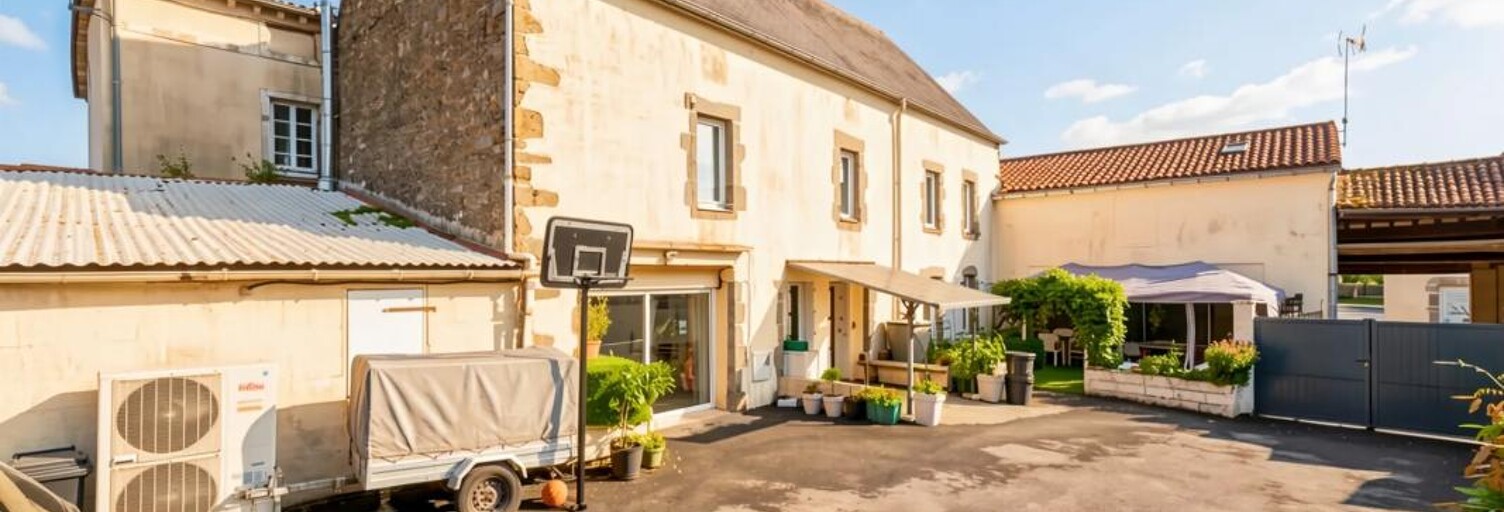 Maison 6 Pièces 178 m² à vendre à Saint-Pierre-du-Chemin (85120)