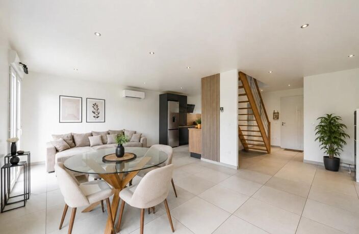 Maison de 4 pièces de 100 m² à Péroy-les-Gombries — photo 3