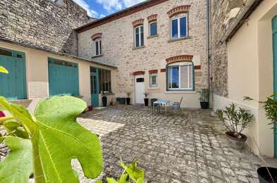 Immeuble  302000 €